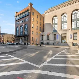 Downtown Urban Apt/ewr/nyc/dream Mall/prud Ctr Newark